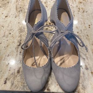 Beautiful Nine West sz 8 light grey heels